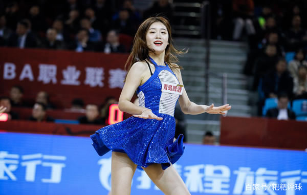 奥纳纳的妻子在被抢劫后伤心欲绝，取消了去非洲的出差计划